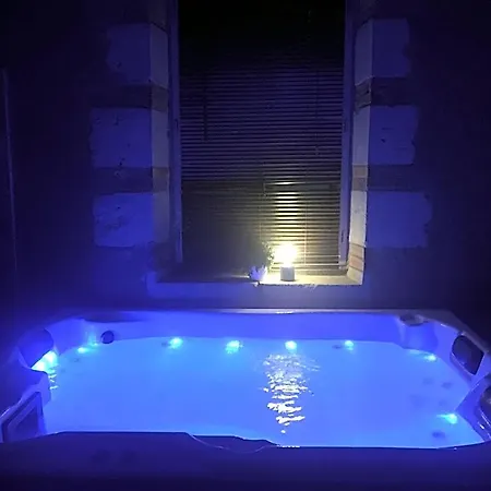 Hôtel&spa Chai De La Paleine 3* Le Puy-Notre-Dame