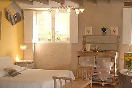 & Chai De La Paleine 3* Le Puy-Notre-Dame