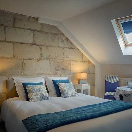 Hotel & Chai De La Paleine Le Puy-Notre-Dame