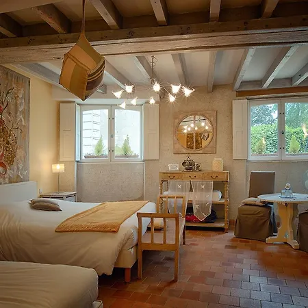 Otel Logis Hotel Chai De La Paleine & Spa 3*